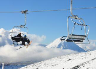 Snowy Excitement: Whakapapa Ski Resort in New Zealand