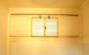 Elegance in Simplicity: The Timeless Beauty of Korean Aesthetic Restraint