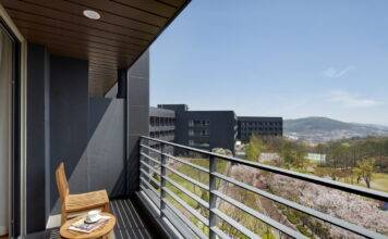 분홍빛 물든 호텔에서 꽃캉스(꽃놀이 호캉스) 즐기세요~ 롤링힐스 호텔, ‘핑크 롤링 패키지 및 이벤트’ 선보여