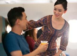 싱가포르항공, 한국 취항 50주년… 1975년 첫 비행이 남긴 의미와 반세기의 기록