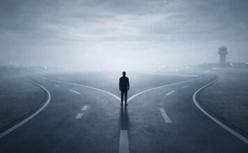 성장은 끝났고, 여행산업은 재편 중이다