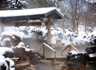 “도심에서 즐기는 겨울 온천 휴식” 클룩, 오사카 중심 일본 온천 숙박 급증