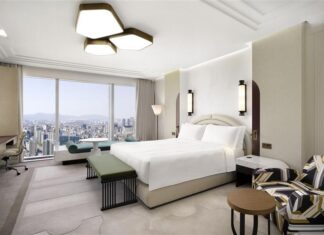 호텔에서 즐기는 호텔 속 갤러리! ‘Beyond Perfection: A New Origin’ 특별 전시 및 객실 패키지 선보여