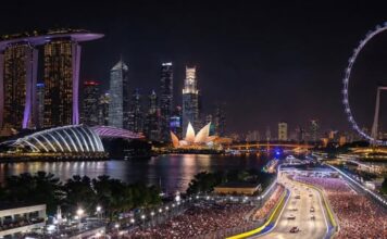 F1 그랑프리 보고 슈퍼카도 탄다…‘자동차 테마 여행’ 시장 커진다