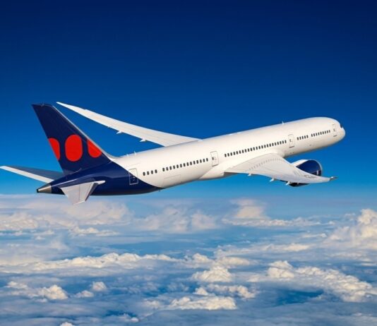 좁아지는 하늘에서 혼자 넓혔다…에어프레미아의 반전 선택