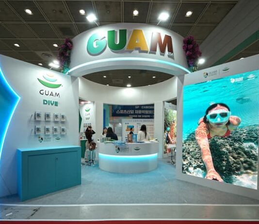 괌 관광의 승부수 ‘액티브 웰니스’, 익숙함 깨고 제2의 전성기 연다 SPOEX 괌정부관광청 부스 전경